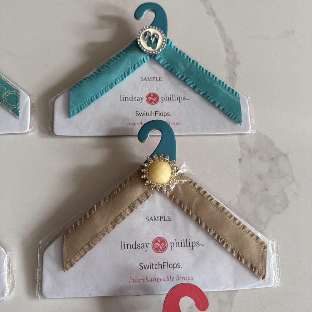 7 Pair LINDSAY PHILLIPS SWITCH FLOPS Samples - Picture 4 of 5